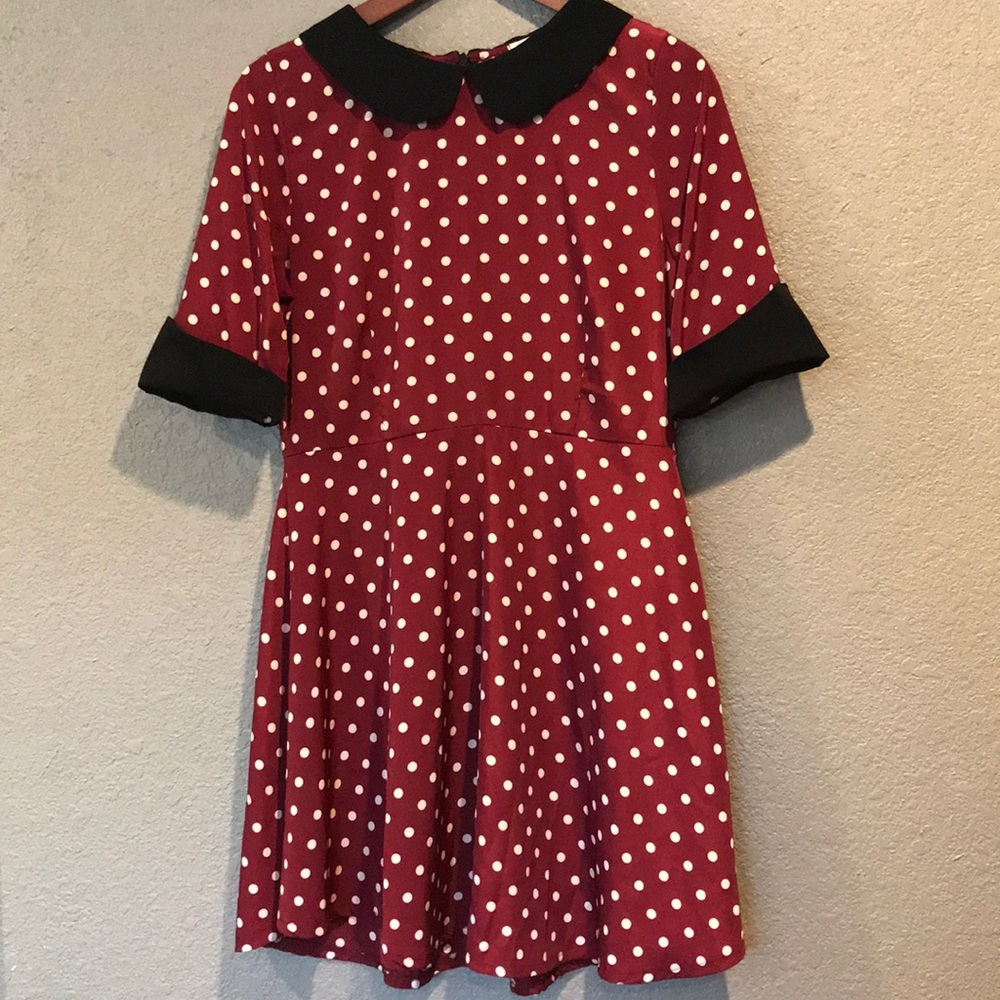 Burgundy dress with black collar & cream dots